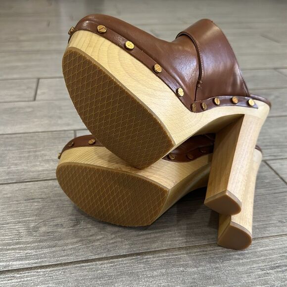 Veronica Beard Aken Leather Studded Clog New! - Picture 10 of 11